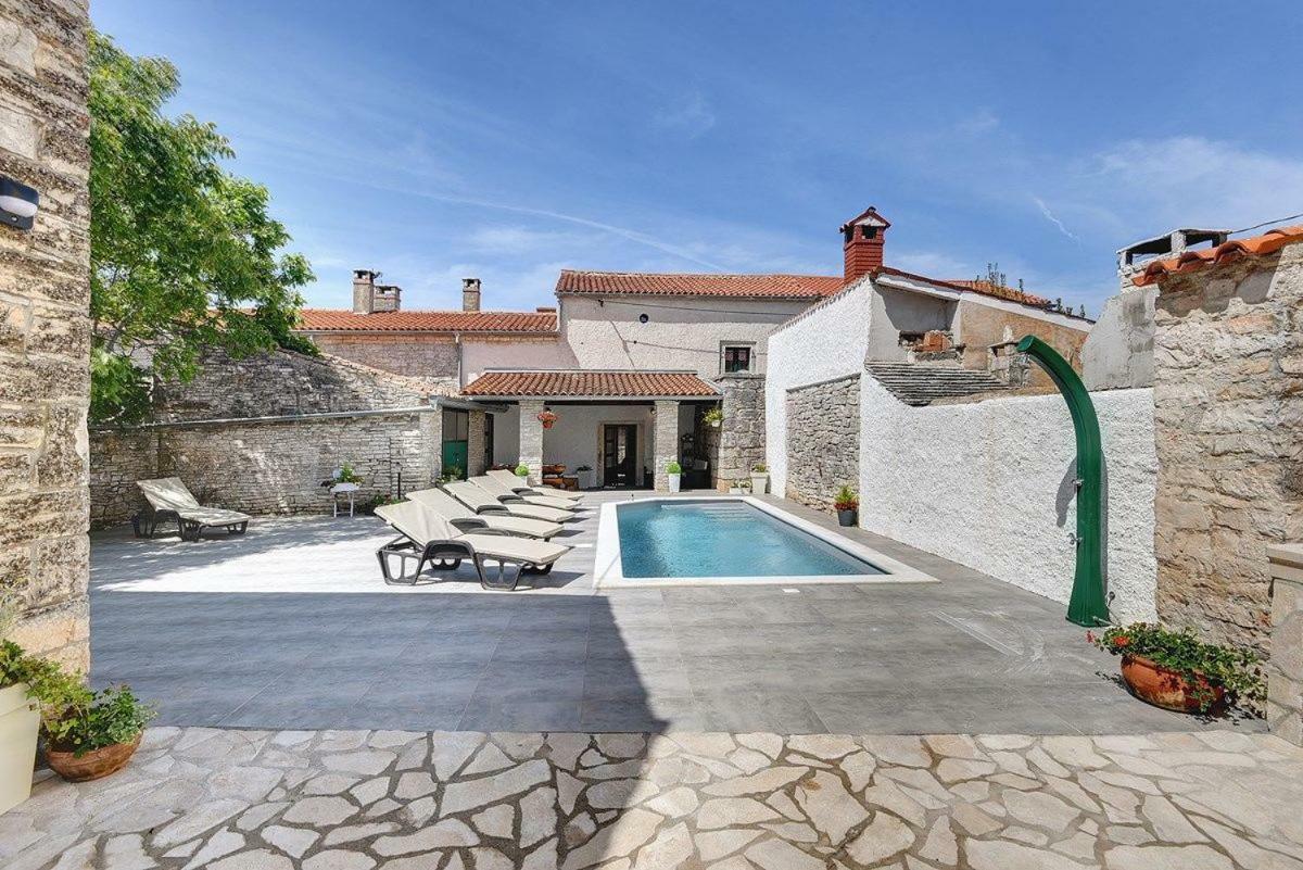 Villa Micol Gajana Buitenkant foto