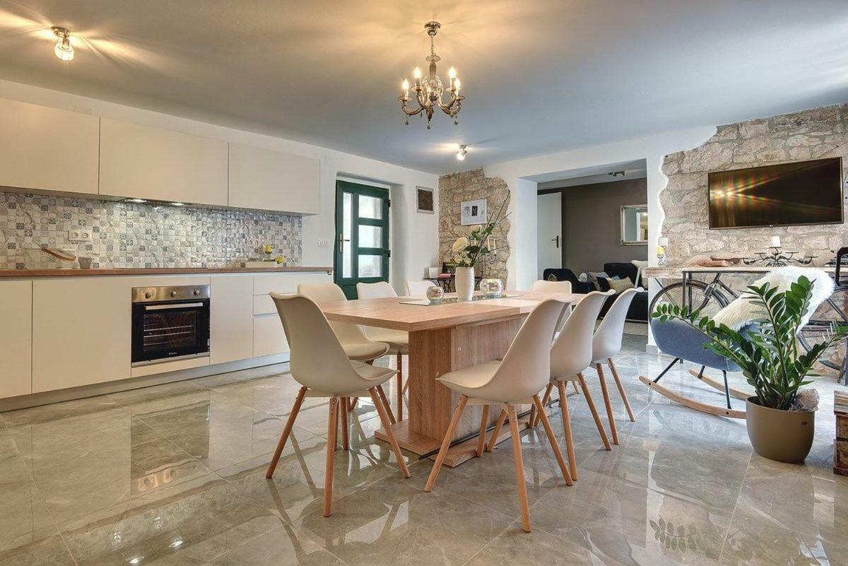 Villa Micol Gajana Buitenkant foto
